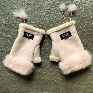 COPY - UGG Real Soft Rabbit Hair Trimmed Fingerless Gloves